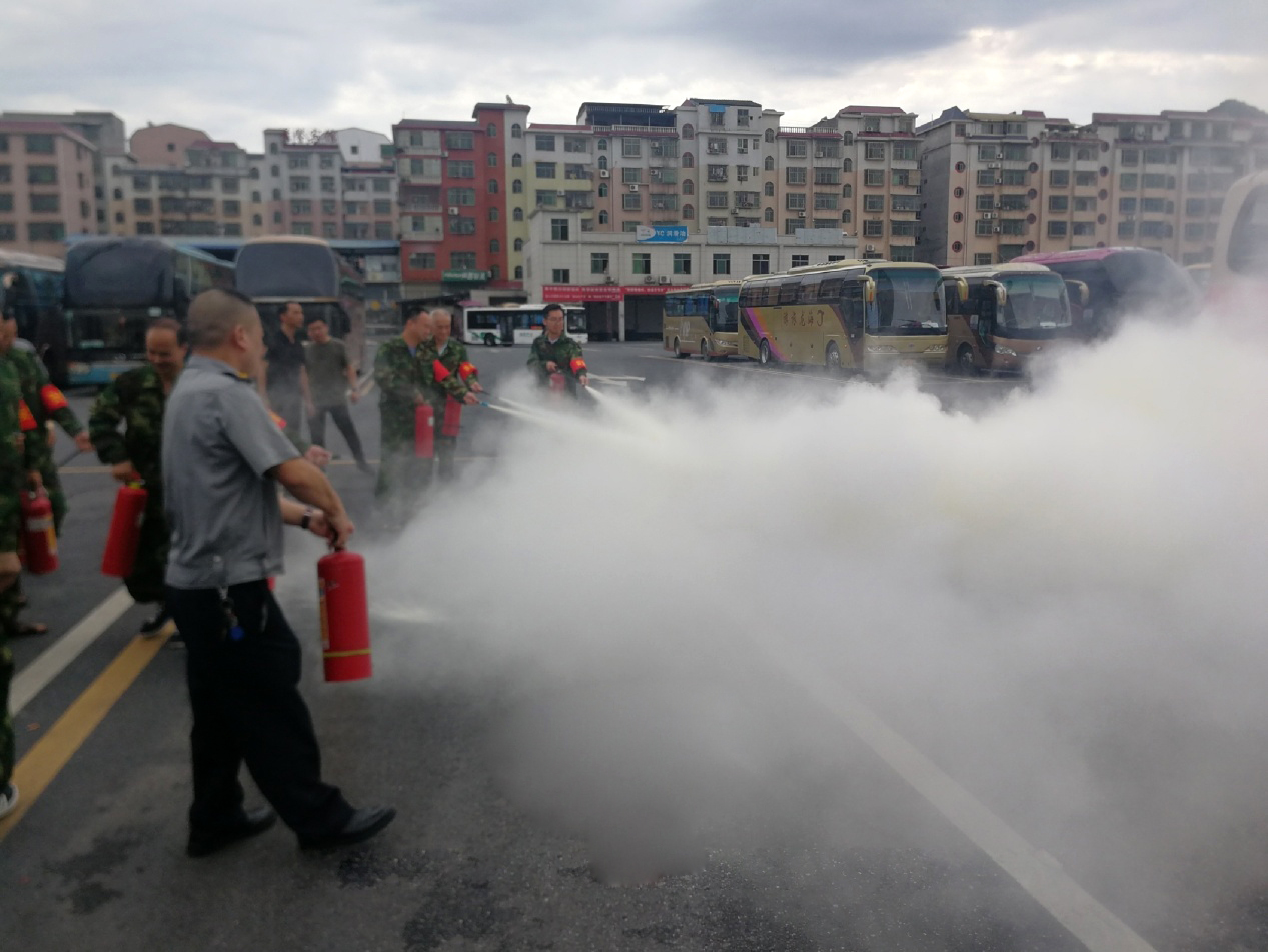 郴汽集團(tuán)城際大巴站開展2020年消防、反恐、應(yīng)急救援演練